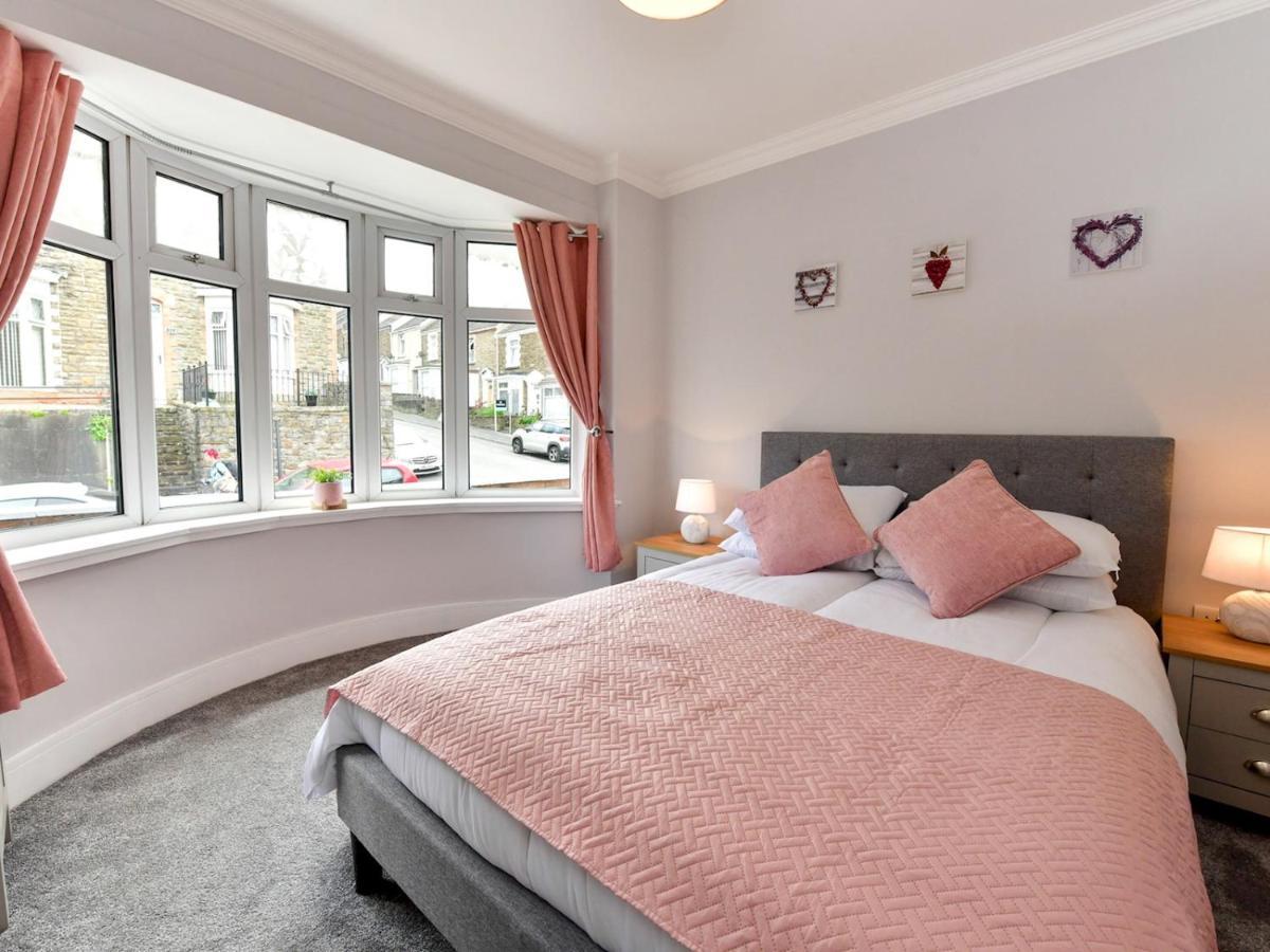 Pass The Keys Newly Refurbished Modern Bungalow - Pets Welcome Swansea Exterior foto